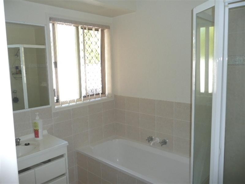 54 Cootharaba Drive, Helensvale QLD 4212