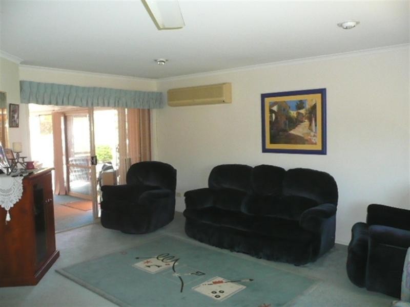 54 Cootharaba Drive, Helensvale QLD 4212