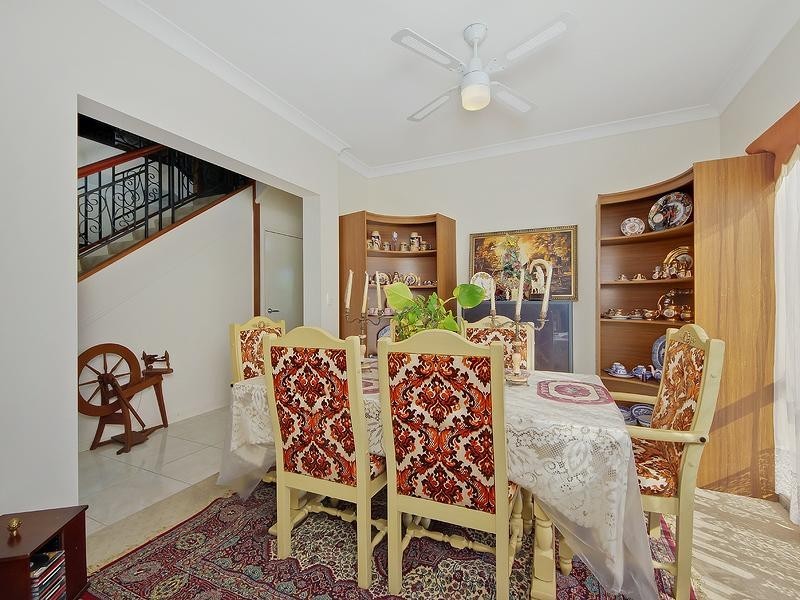 1 Ben Dalley Drive, Helensvale QLD 4212