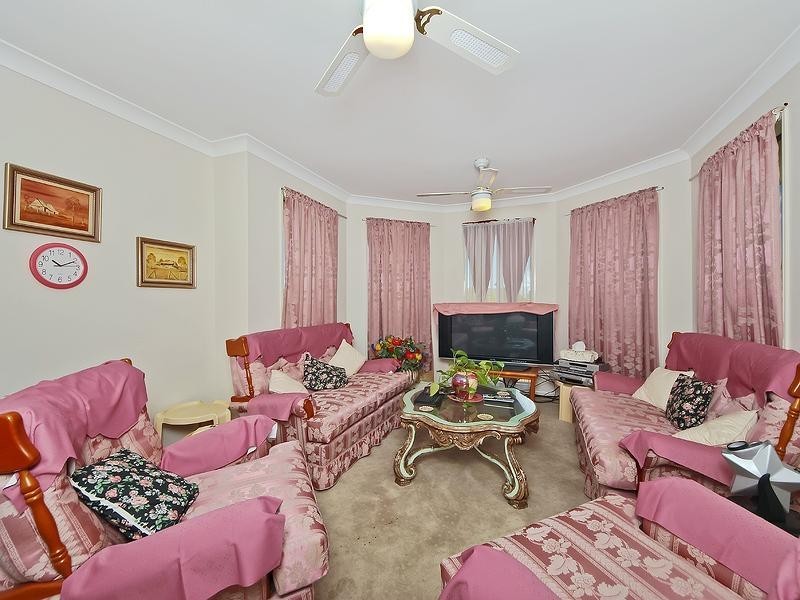 1 Ben Dalley Drive, Helensvale QLD 4212