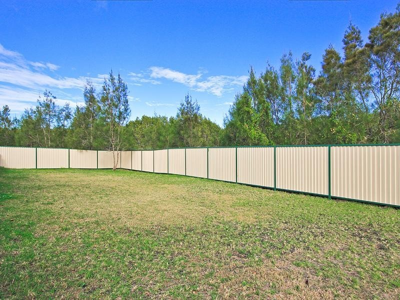 1 Ben Dalley Drive, Helensvale QLD 4212