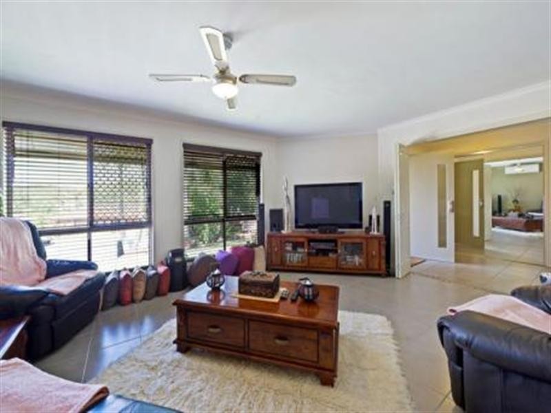 35 Mildura Drive, Helensvale QLD 4212