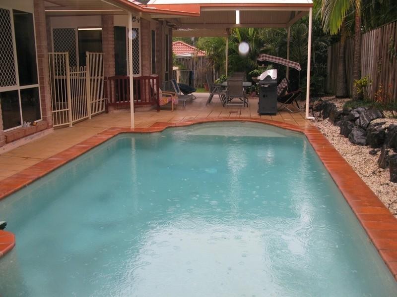 12 Equador Court, Pacific Pines QLD 4211