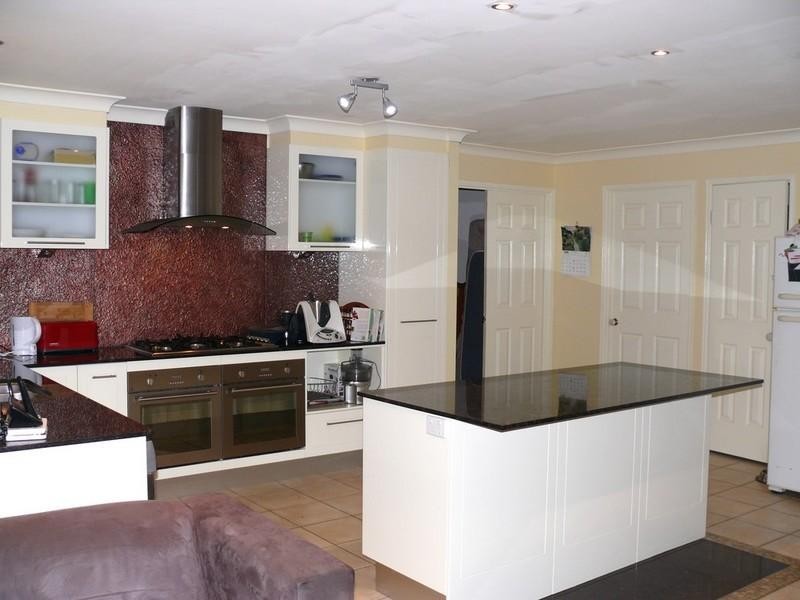 12 Equador Court, Pacific Pines QLD 4211