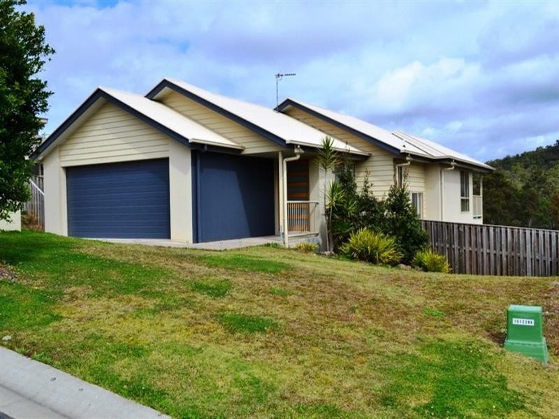 12 Chesterton Street, Pacific Pines QLD 4211