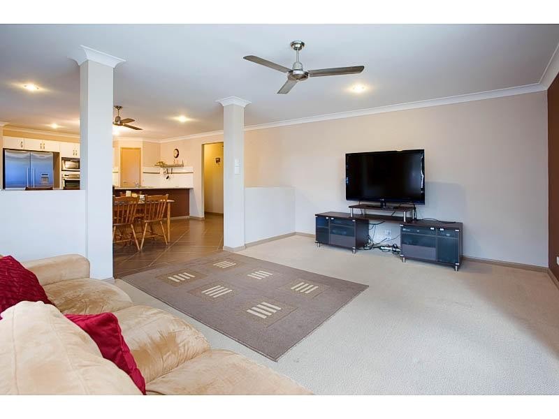 11 Govett Street, Pacific Pines QLD 4211