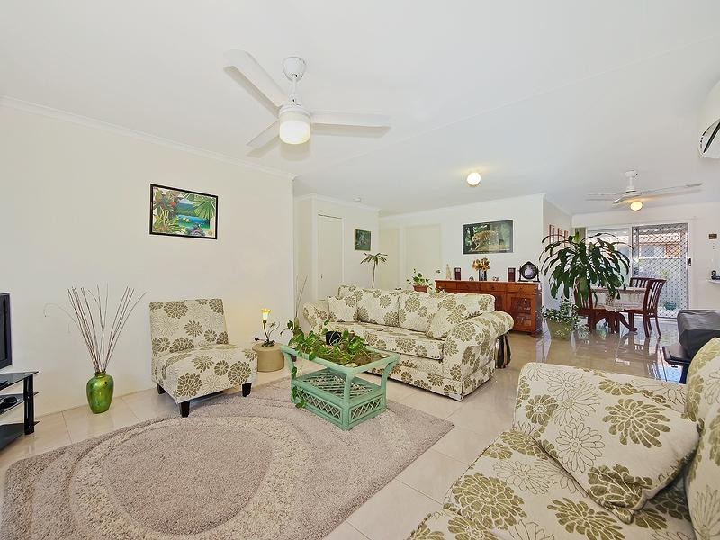 11 Maple Court, Oxenford QLD 4210