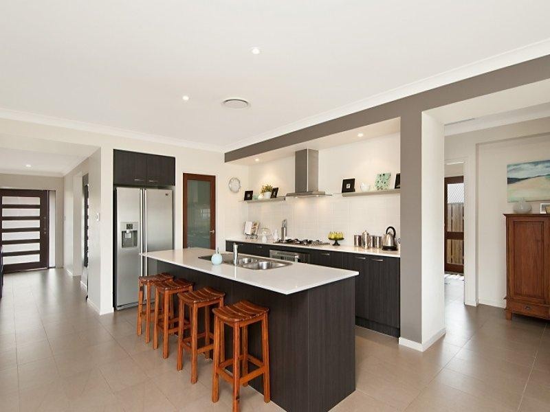 19 Scenic Crescent, Coomera QLD 4209