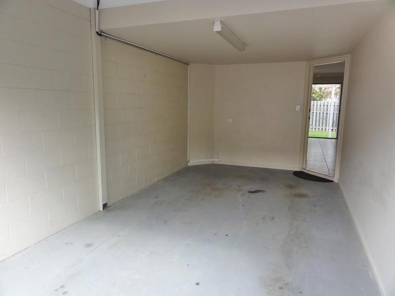 10/2 Studio Drive, Pacific Pines QLD 4211