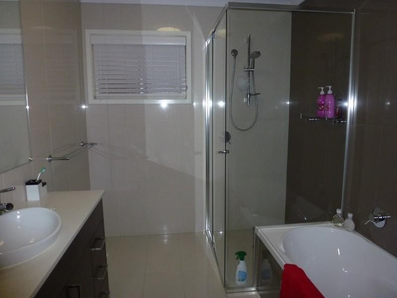 1 Brentwood Terrace, Oxenford QLD 4210