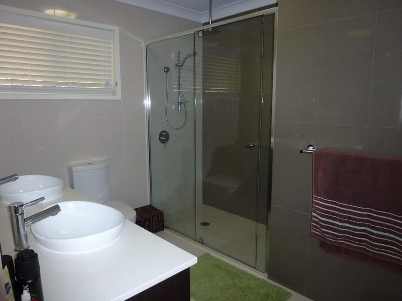 1 Brentwood Terrace, Oxenford QLD 4210