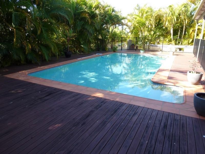 1 Brentwood Terrace, Oxenford QLD 4210