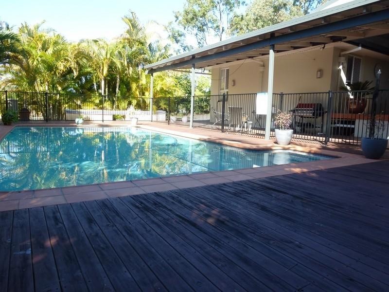 1 Brentwood Terrace, Oxenford QLD 4210