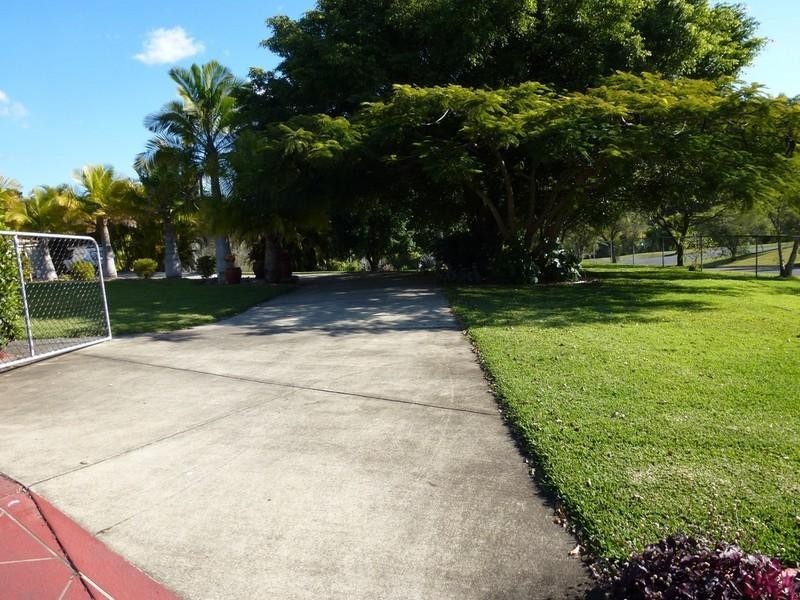 1 Brentwood Terrace, Oxenford QLD 4210