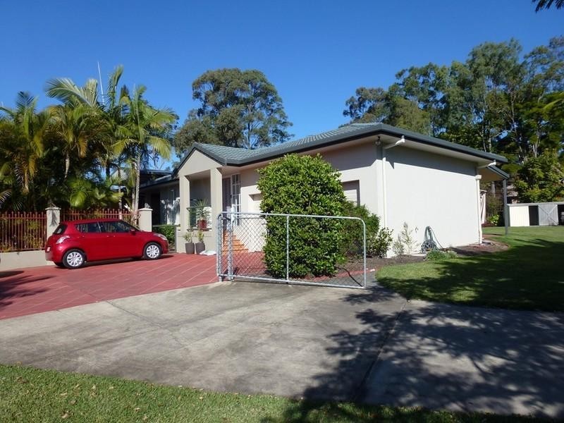 1 Brentwood Terrace, Oxenford QLD 4210