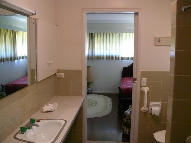 26 Margaroola Avenue, Biggera Waters QLD 4216