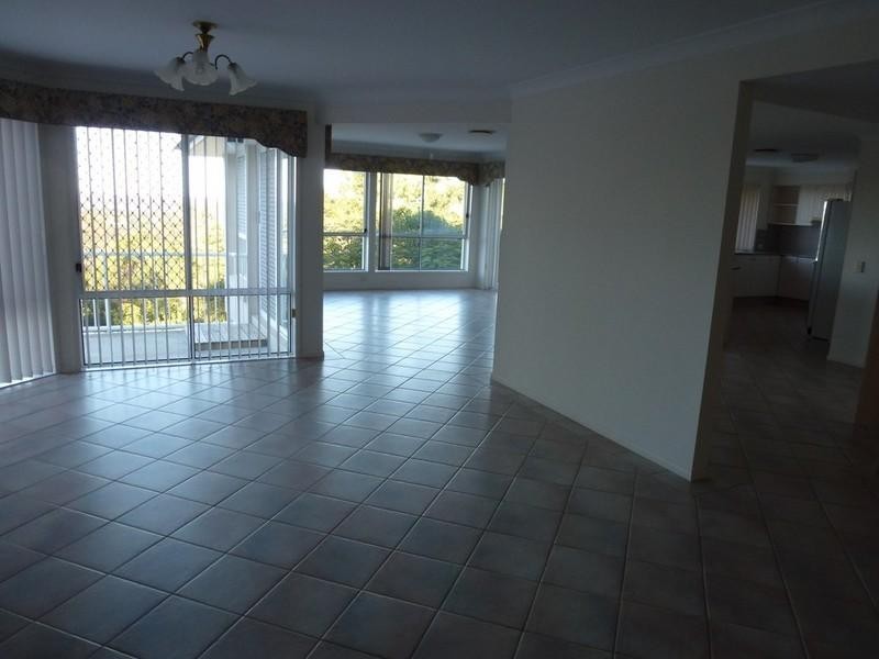 92 Tamworth Drive, Helensvale QLD 4212