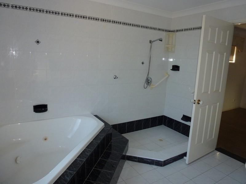 92 Tamworth Drive, Helensvale QLD 4212