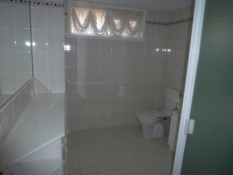 92 Tamworth Drive, Helensvale QLD 4212