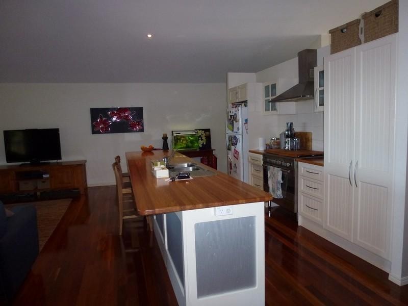 215 Birds Road, Guanaba QLD 4210