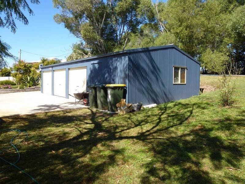 215 Birds Road, Guanaba QLD 4210