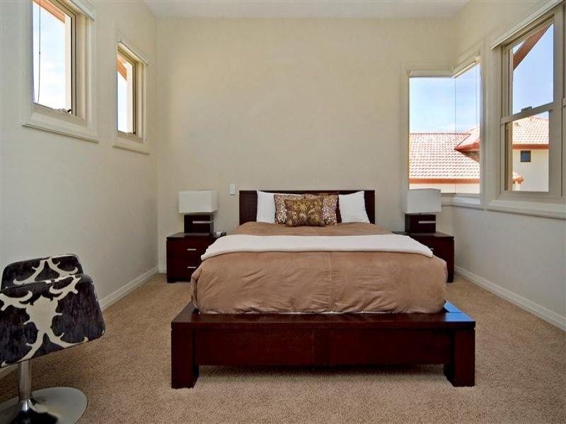 Hope Island QLD 4212