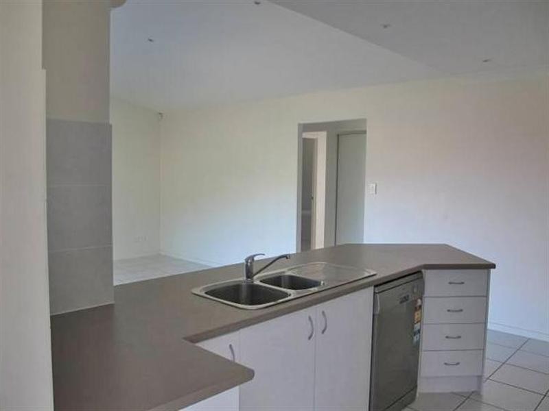 29 Angourie Crescent, Pacific Pines QLD 4211