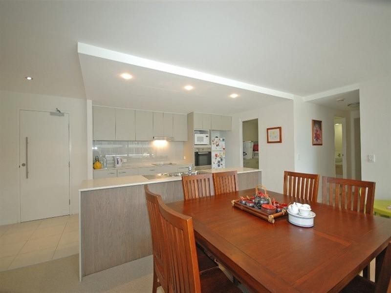 1315/2 Activa Way, Hope Island QLD 4212