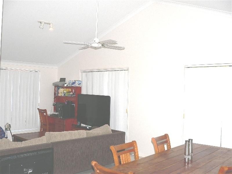 43 Carter Street, Pacific Pines QLD 4211