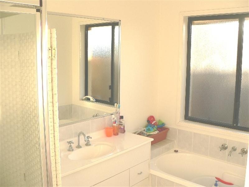 43 Carter Street, Pacific Pines QLD 4211