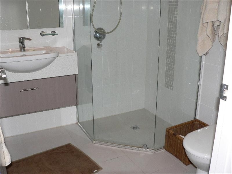 3301/2 Activa Way, Hope Island QLD 4212