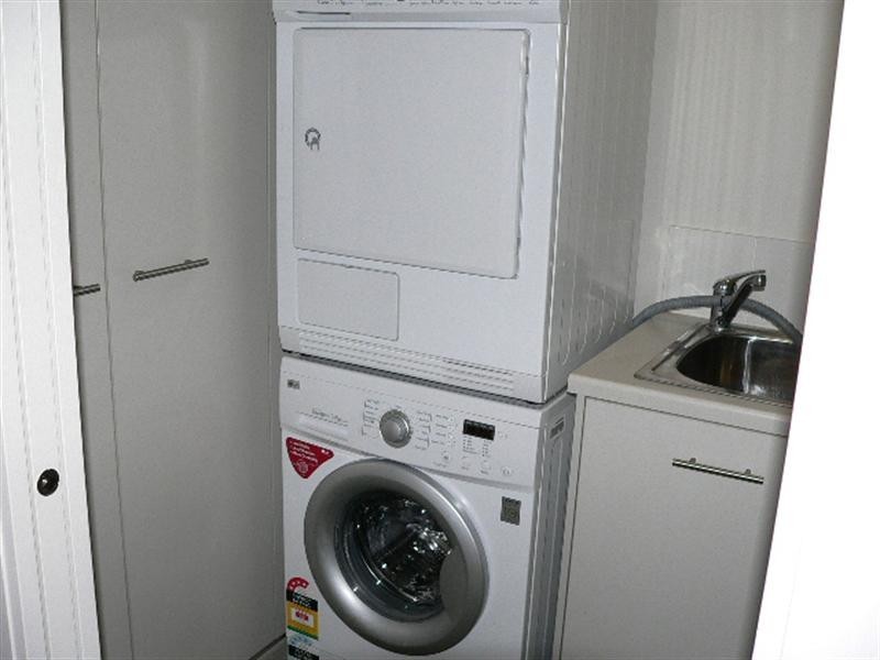 3301/2 Activa Way, Hope Island QLD 4212