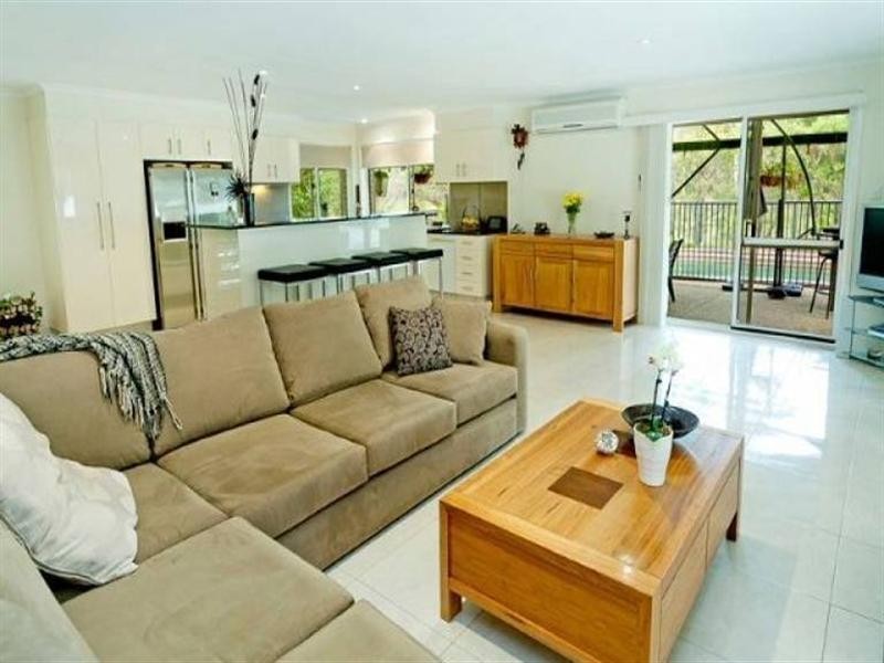 9 Rosedale Place, Helensvale QLD 4212