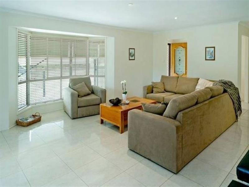 9 Rosedale Place, Helensvale QLD 4212