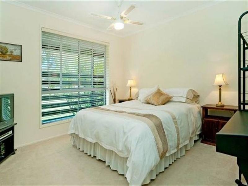 9 Rosedale Place, Helensvale QLD 4212