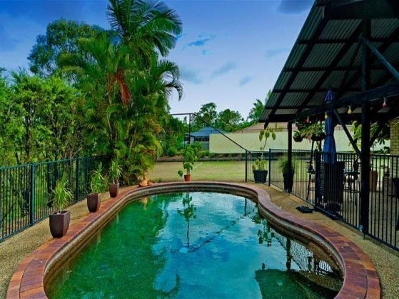 9 Rosedale Place, Helensvale QLD 4212