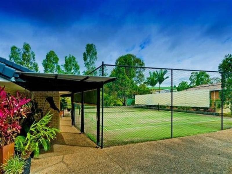 9 Rosedale Place, Helensvale QLD 4212