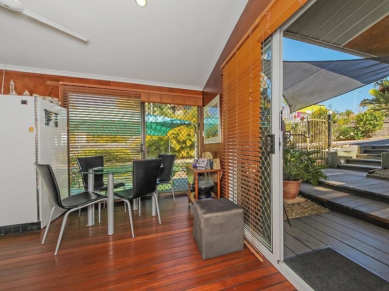 12 Bairnsdale Court, Helensvale QLD 4212