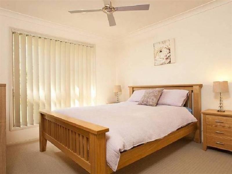 88 California Drive, Oxenford QLD 4210