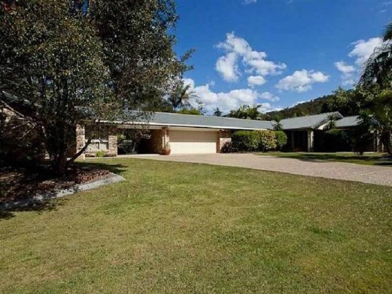 88 California Drive, Oxenford QLD 4210