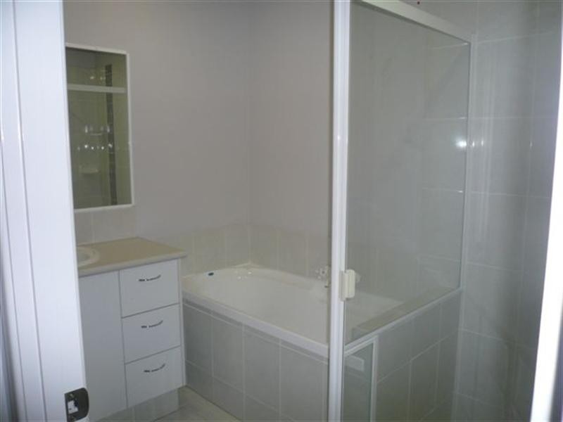 1/14 Benson Street, Ormeau QLD 4208