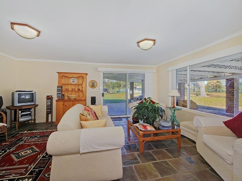 26 Braeside Crescent, Maudsland QLD 4210