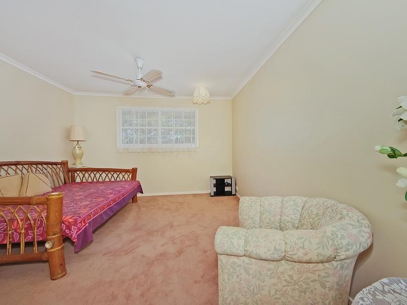 26 Braeside Crescent, Maudsland QLD 4210