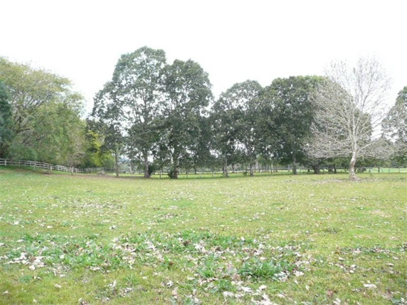 26 Braeside Crescent, Maudsland QLD 4210