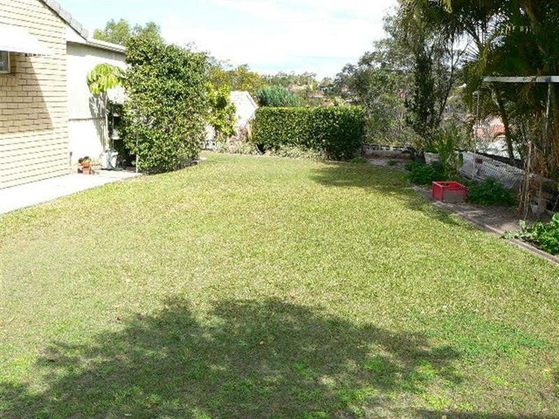 8 Meadowvale Street, Oxenford QLD 4210