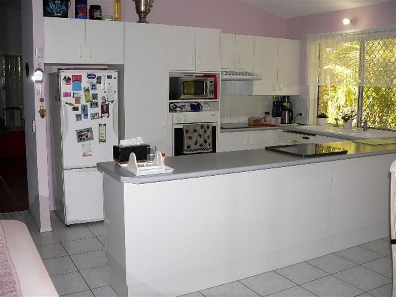 8 Meadowvale Street, Oxenford QLD 4210