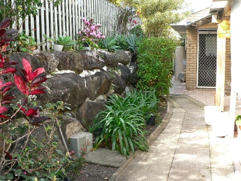 8 Meadowvale Street, Oxenford QLD 4210