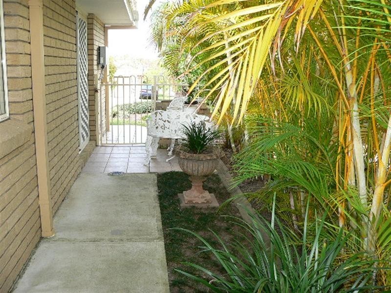 8 Meadowvale Street, Oxenford QLD 4210