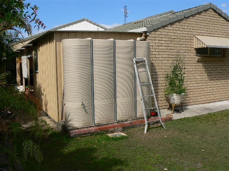 8 Meadowvale Street, Oxenford QLD 4210