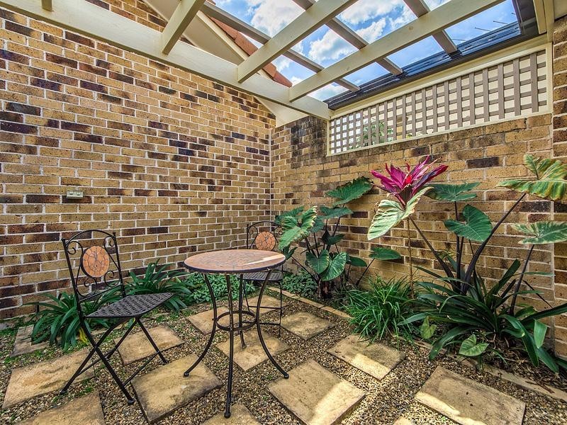 64 California Drive, Oxenford QLD 4210